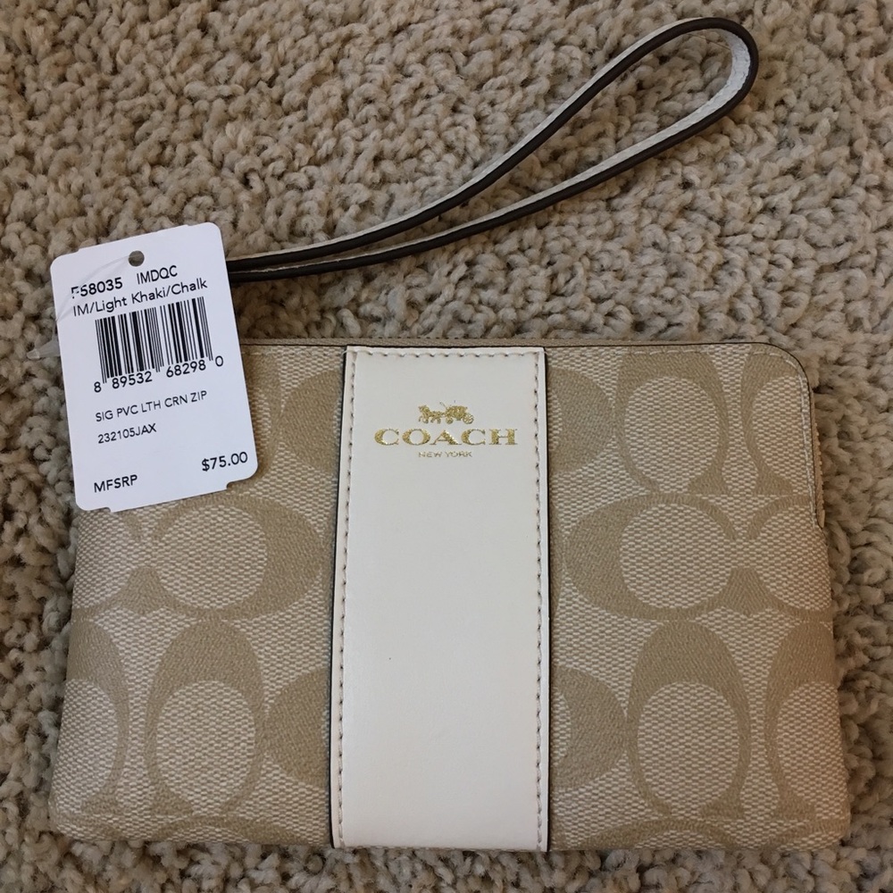 💰HOT SALE💰 COACH NEW Wristlet with TAG